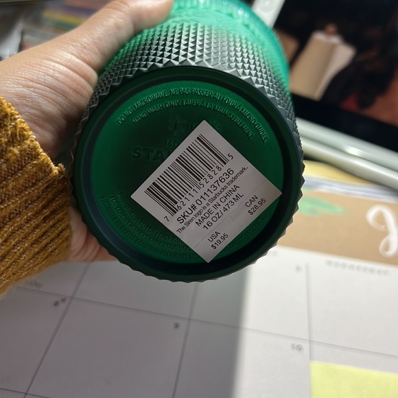 Starbucks Studded Grande Ombré Cup - Picture 3 of 3